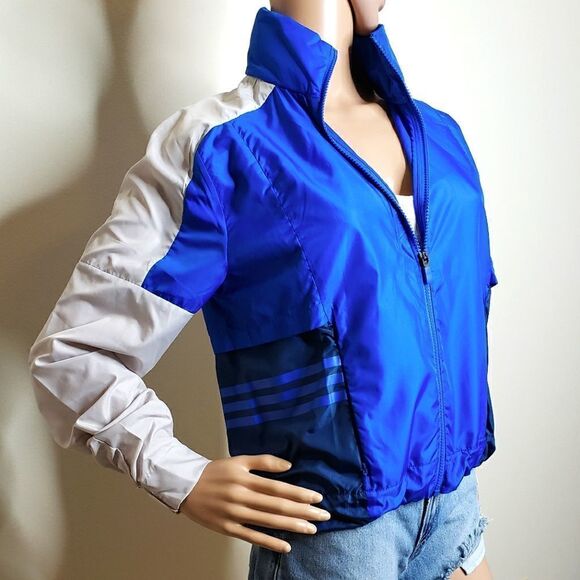 Adidas NWT ID Woven Shell Jacket Windbreaker W/ Hideaway Hood - Picture 3 of 11